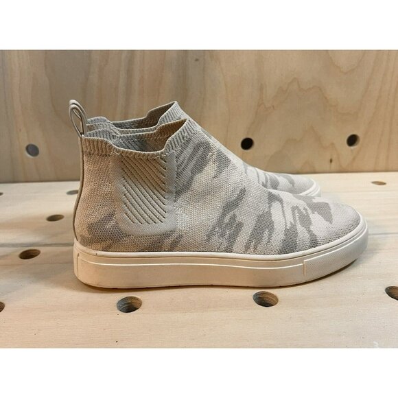 Sanctuary Shoes - Women's Sanctuary Dare Sneaker Style# 551317M Size 6.5 Color Taupe Camo Shoes